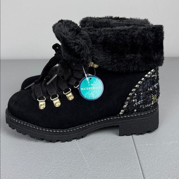 Jack Rogers Charlie Faux Fur Lined Boot. Black. Size 6. - Picture 2 of 11